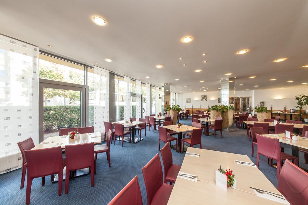 Novum Hotel Kavalier Wenen Buitenkant foto